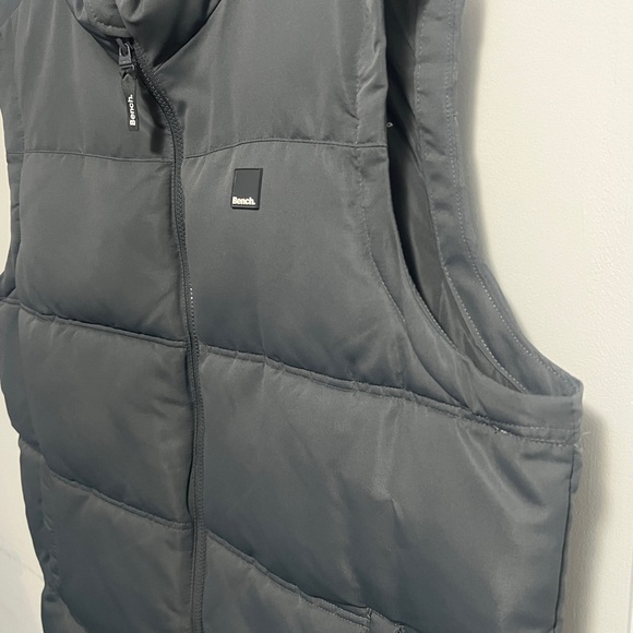BENCH men’s Ruffer vest (Grey), Anti-Static, Water Resistant inside lining. - Picture 8 of 8